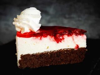 Gy&uuml;m&ouml;lcs&ouml;s t&uacute;r&oacute; torta
